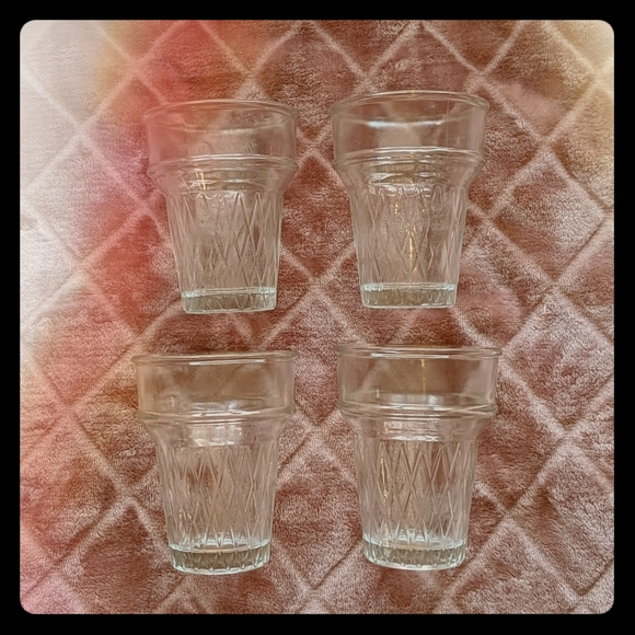 Williams Sonoma Dining 4 Williams Sonoma Ice Cream Cone Glasses